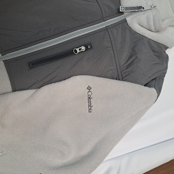 Columbia Womens Gray Fleece Zip Up Jacket Size XL - Picture 2 of 10